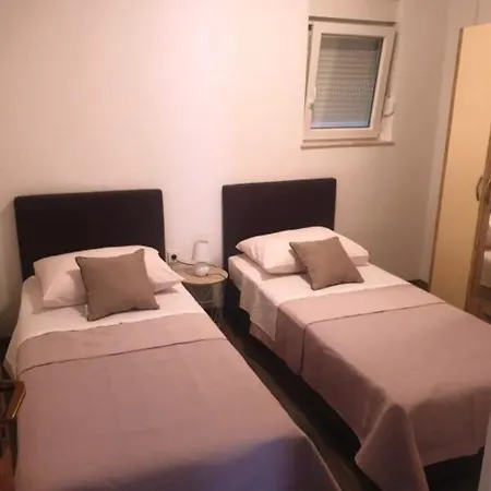 Apartment M.i.r.